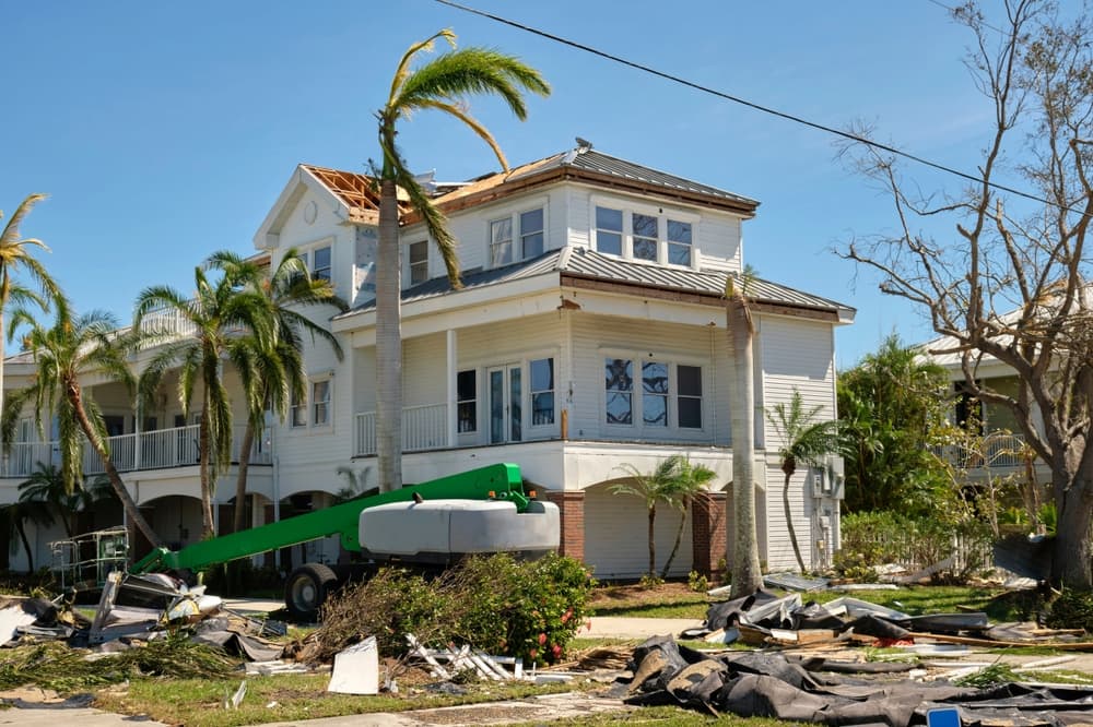 Read more about the article The Money-Saving Benefits of Hurricane Impact Windows
